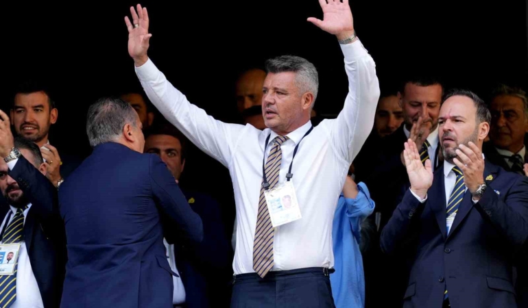 Sadettin Saran: "Umutsuzluğa daha fazla izin vermemek için buradayım"