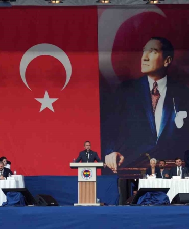 Ali Koç: "Kulübün borçlarını nasıl ödediysek şampiyonluk borcunu da ödeyeceğiz"