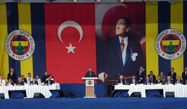 Ali Koç: "Kulübün borçlarını nasıl ödediysek şampiyonluk borcunu da ödeyeceğiz"