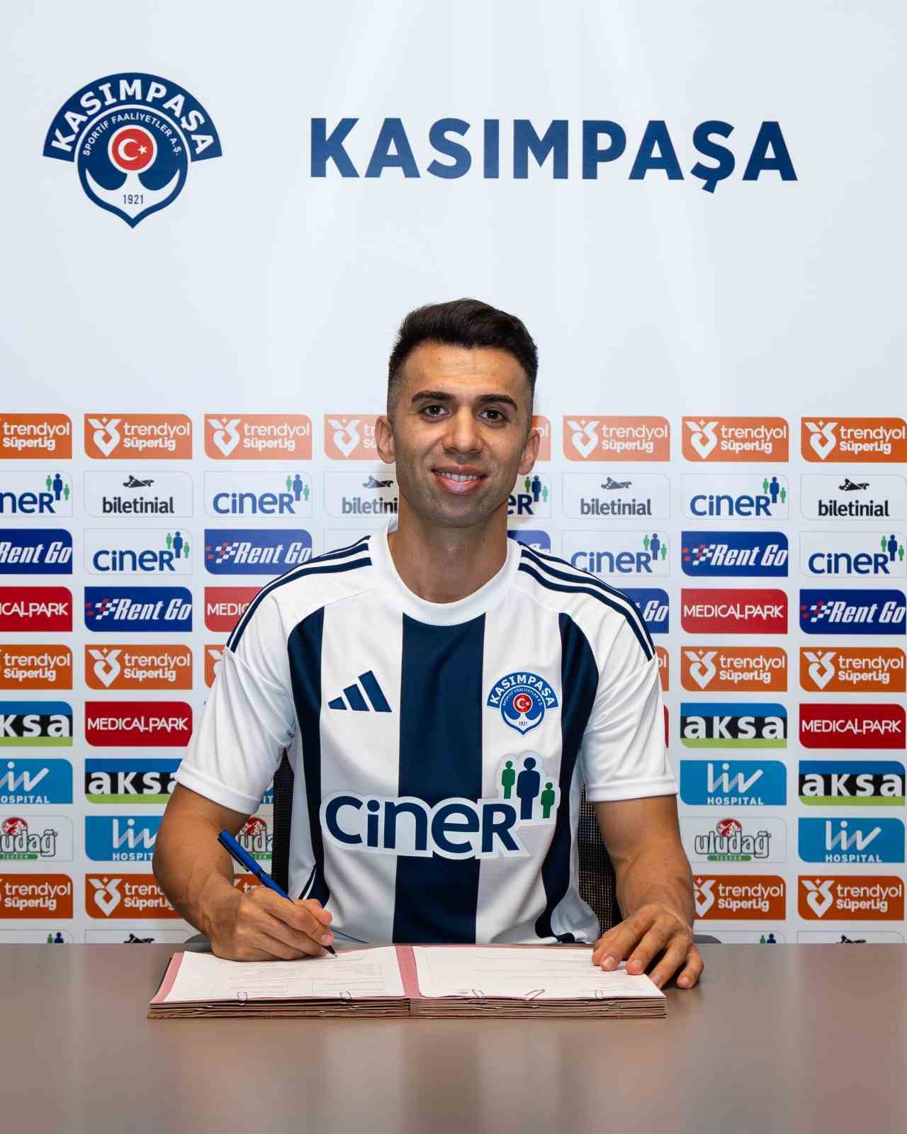 Kasımpaşa, Emre Taşdemir’i renklerine bağladı