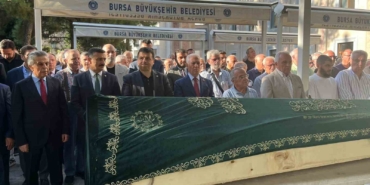 Bursa’nın duayen gazetecilerinden Engin Özpınar toprağa verildi