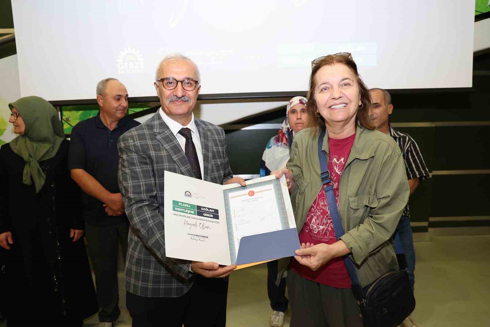 Gebze’de 843 hak sahibi tapularına kavuştu