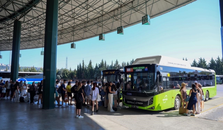 Vatandaşlar mavi bayraklı plajlara "800CK" ile akın etti