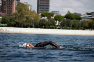 30 Ağustos Zafer Bayramı’nda İrem Sönmez’den 30 saatlik tarihi yüzüş