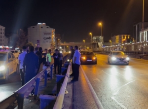 Avcılar’da alkollü sürücü zincirleme kaya yol açtı: Vatandaşlar sürücünün üzerine yürüdü