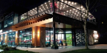 Manzaralı lezzet durağı ziyaretçilerini ağırlıyor