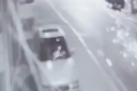 Mahalleyi ayağa kaldıran patlama: Elindekini atıp kaçtı