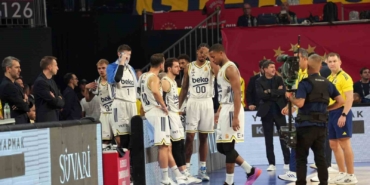 Cumhurbaşkanlığı Kupası’nda tribün olayları nedeniyle 15 dakika ara verildi