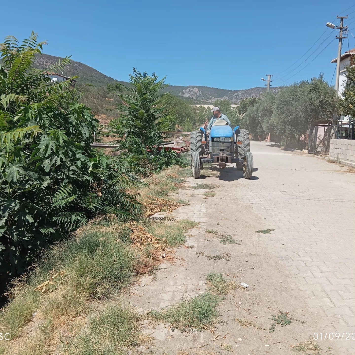 Bilecik’te köy yolları yenileniyor