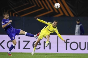 UEFA Avrupa Ligi: Dinamo Zagreb: 3 - Fenerbahçe: 1 (Maç sonucu)