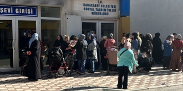 Karacabey Belediyesi’nden öğrencilere kırtasiye çeki desteği