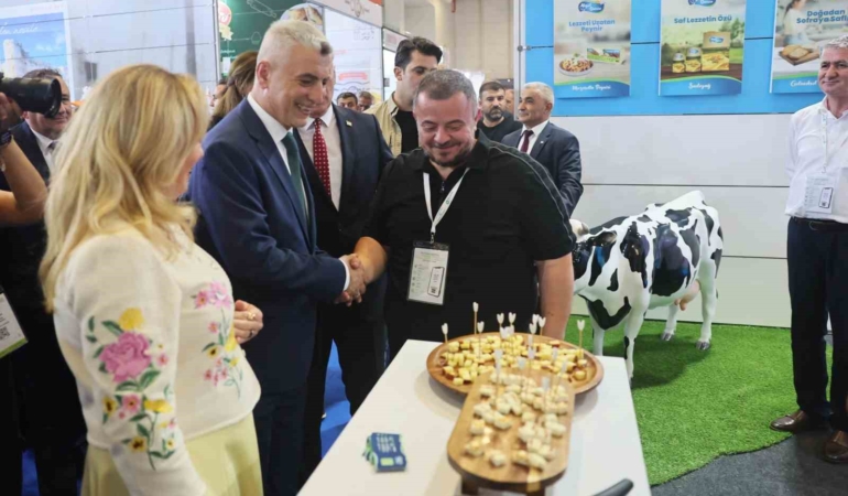 Bakan Bolat: "KKTC üretiminin ve ekonomisinin güçlenmesi için KKTC’nin yanında olacağız"