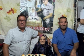 Köy halkı 101 yaşına giren kadına pasta kesti