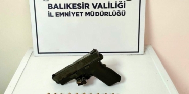 Bandırma’da kaçak sigara ve silah operasyonu