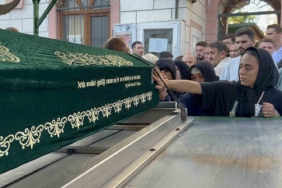 Eyüpsultan’da öldürülen 20 yaşındaki genç son yolculuğuna uğurlandı