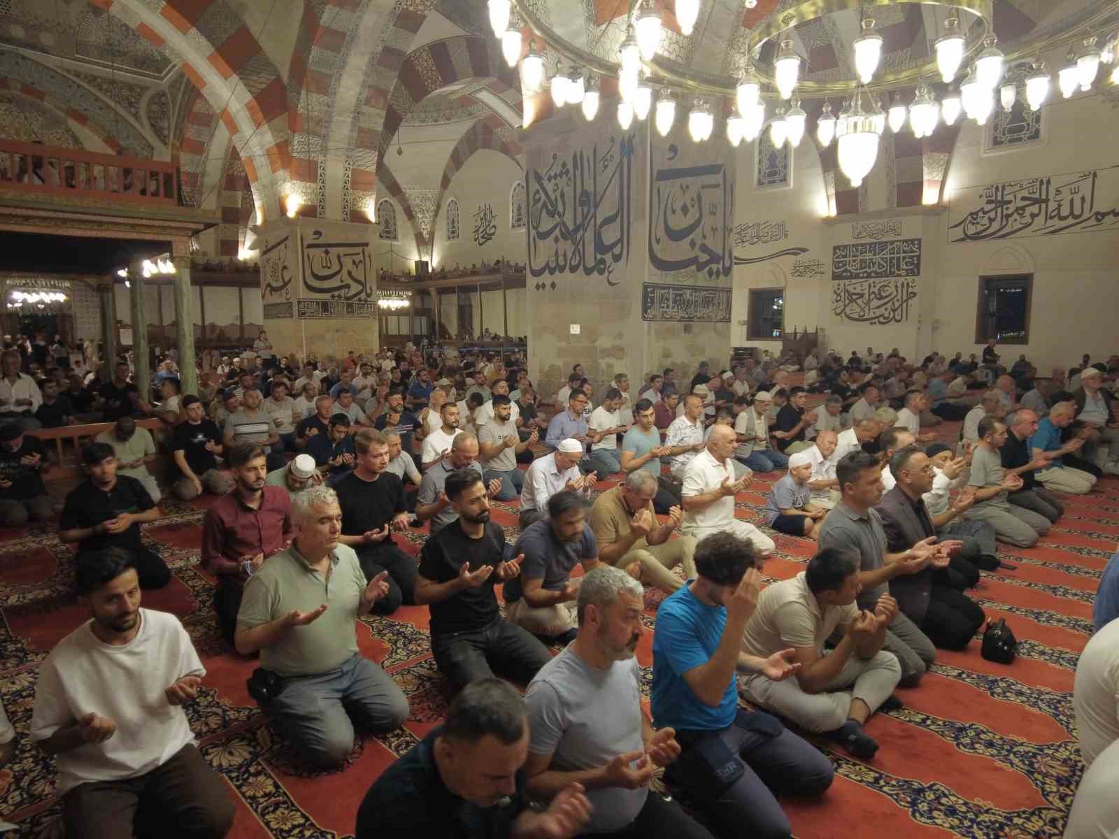 Edirne’de Mevlid Kandili dualarla idrak edildi