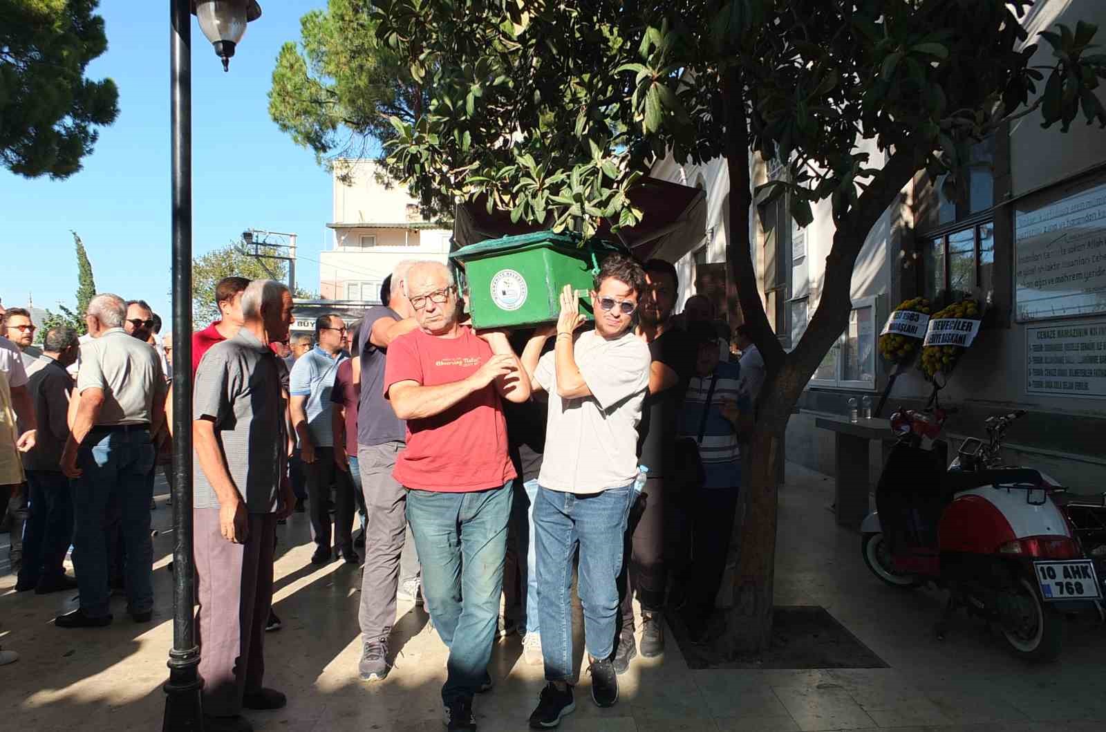 Burhaniye Lider’ini kaybetti