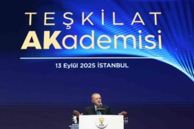 Cumhurbaşkanı Erdoğan’dan Özgür Özel’e tepki: "Manavgat’ta balya balya dolarları, altınları nasıl açıklayacak"