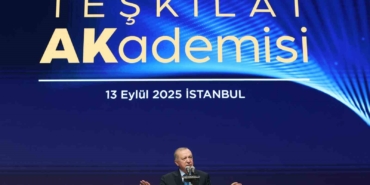 Cumhurbaşkanı Erdoğan’dan Özgür Özel’e tepki: "Manavgat’ta balya balya dolarları, altınları nasıl açıklayacak"