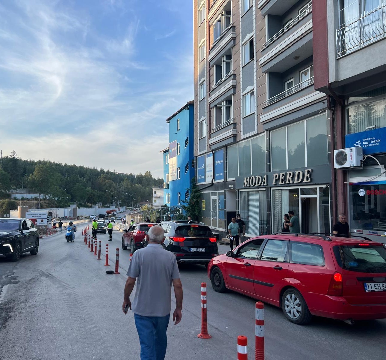 Hamsu Köprüsü’nde toprak kayması: Güvenlik önlemi alındı, trafik kapatıldı