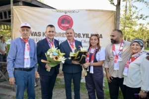 Esenyurt’ta Sivas Kongresi’nin 106. yılında 58 fidan toprakla buluştu