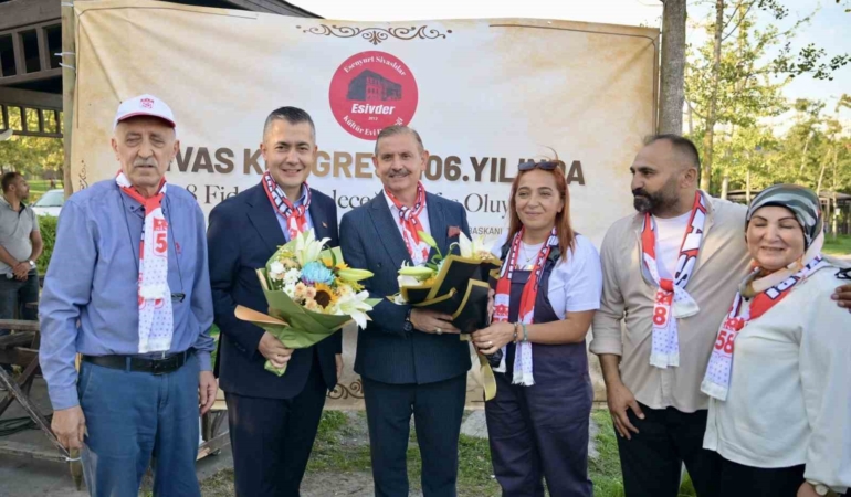 Esenyurt’ta Sivas Kongresi’nin 106. yılında 58 fidan toprakla buluştu