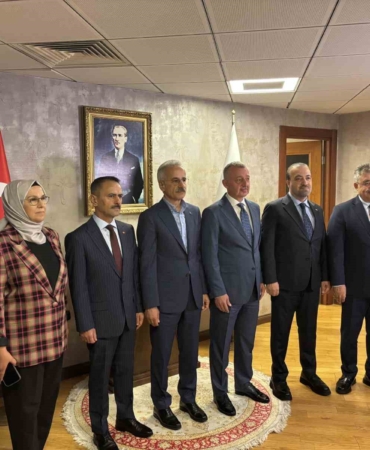 Bakan Uraloğlu Kocaeli’de