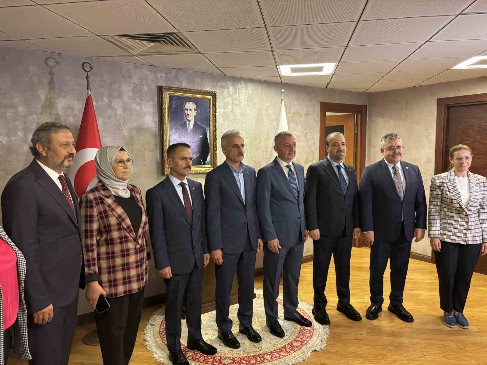 Bakan Uraloğlu Kocaeli’de