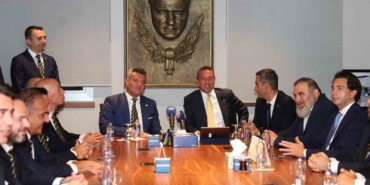 Sadettin Saran ve yönetim kurulu üyeleri mazbatasını aldı