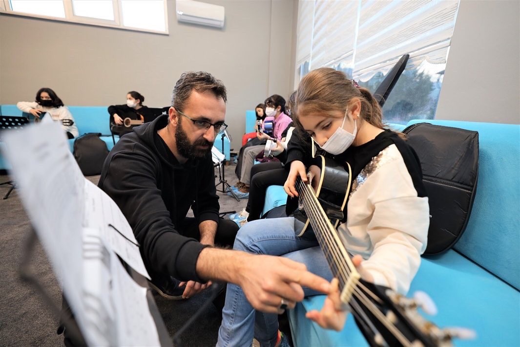 Başiskele Belediyesi Müzik Okulları’nda yeni dönem başlıyor