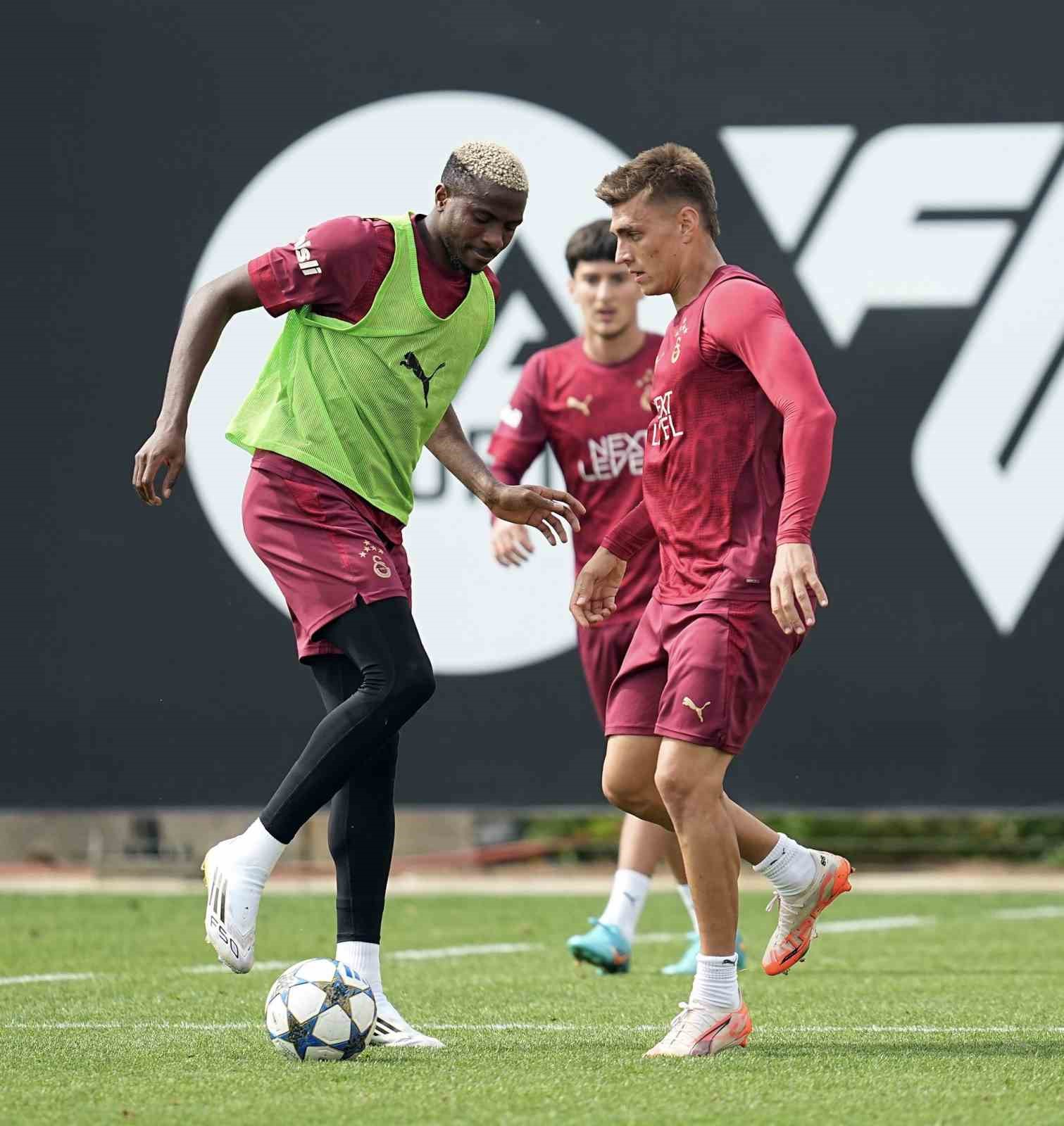 Galatasaray, Liverpool maçı hazırlıklarına başladı