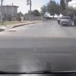 Çanakkale’de yol verme kavgası araç kamerasına yansıdı