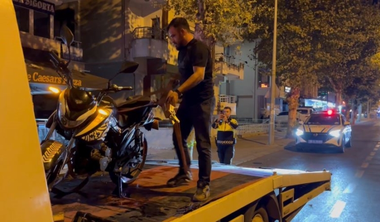 Çorlu’da abart egzozla gezen motosikletli alkollü çıktı