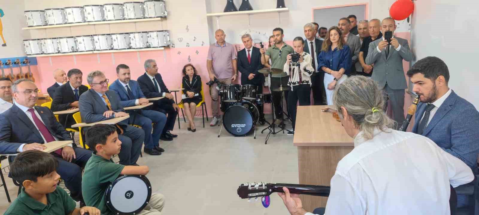 Tekirdağ’da "Roman Gençlik Forumu ve Rol Modeli Etkinliği"