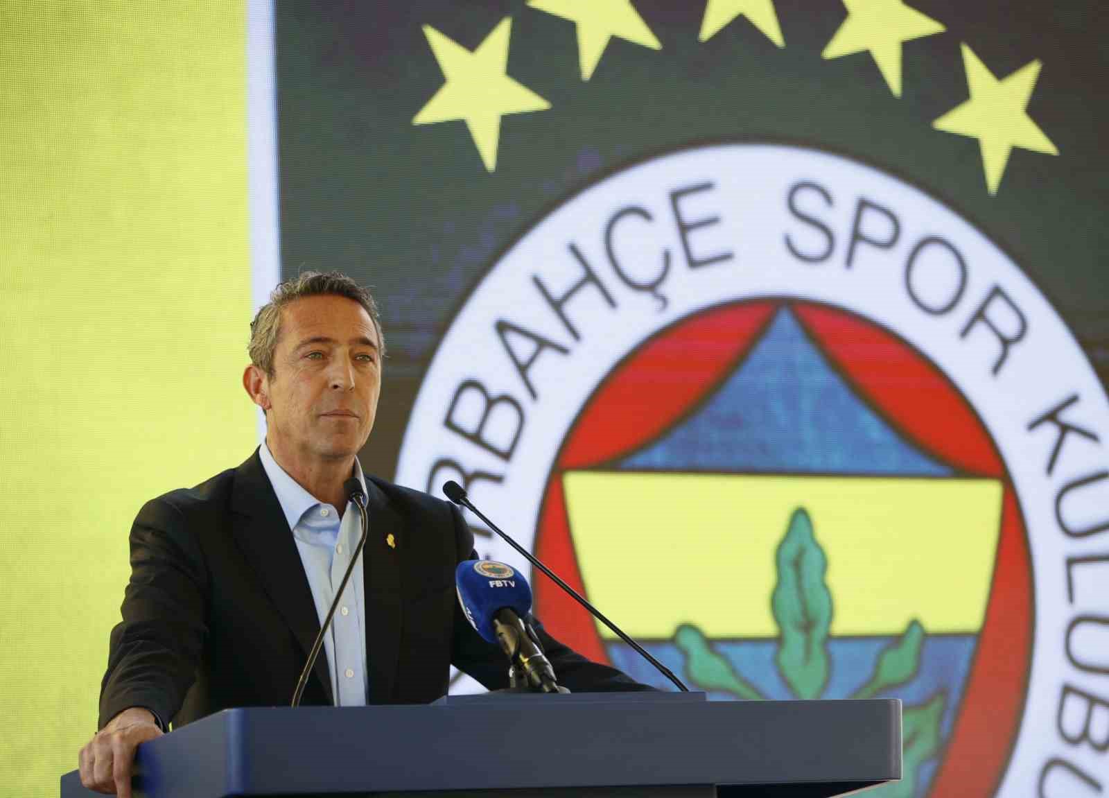 Ali Koç: "Son adımımız, Fenerbahçemizin hücuma dayalı coşkulu futbol geleneğine en uygun hocayı seçmekti"