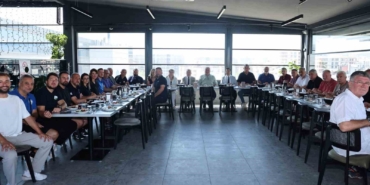 Nilüfer Belediyespor Kulübü Bursa voleyboluna yön verenlerle buluştu