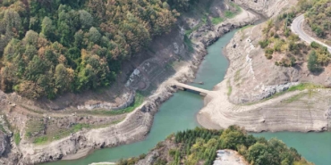 Yuvacık Barajı’nda korkutan seviye: Su seviyesi yüzde 31’e düştü, eski köprü göründü