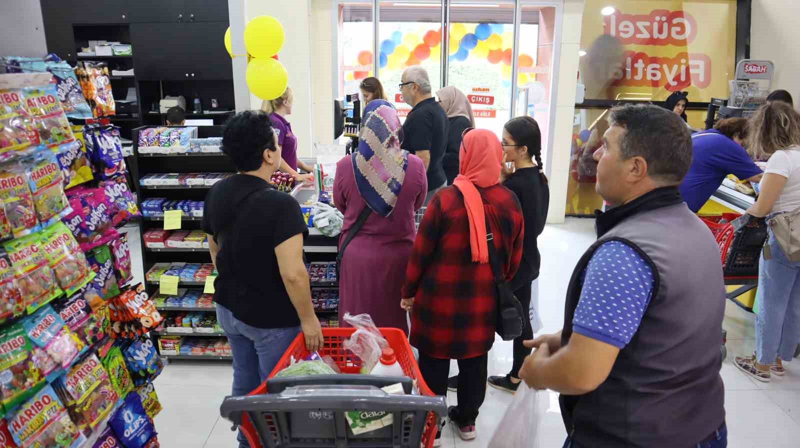 Özhan Market’ten dolu dolu indirimler