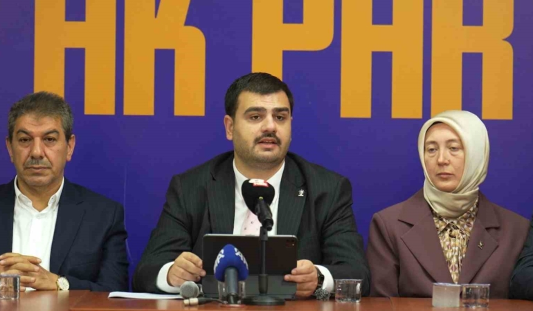 AK Parti Genel Sekreteri İnan: "İzmir’de bugün toplanmayan çöpleri, çöp dağlarını konuşuyoruz"