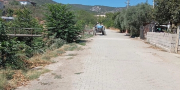 Bayırköy’de yabani otlar temizlendi