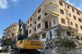 Büyükçekmece’de 9 bloklu sitede kentsel dönüşüm başladı