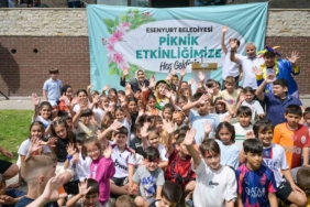 Esenyurt’ta 13 mahalleden yüzlerce vatandaş piknikte buluştu