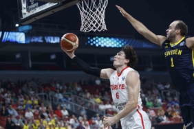 Milliler, Avrupa Basketbol Şampiyonası’nda çeyrek finale yükseldi