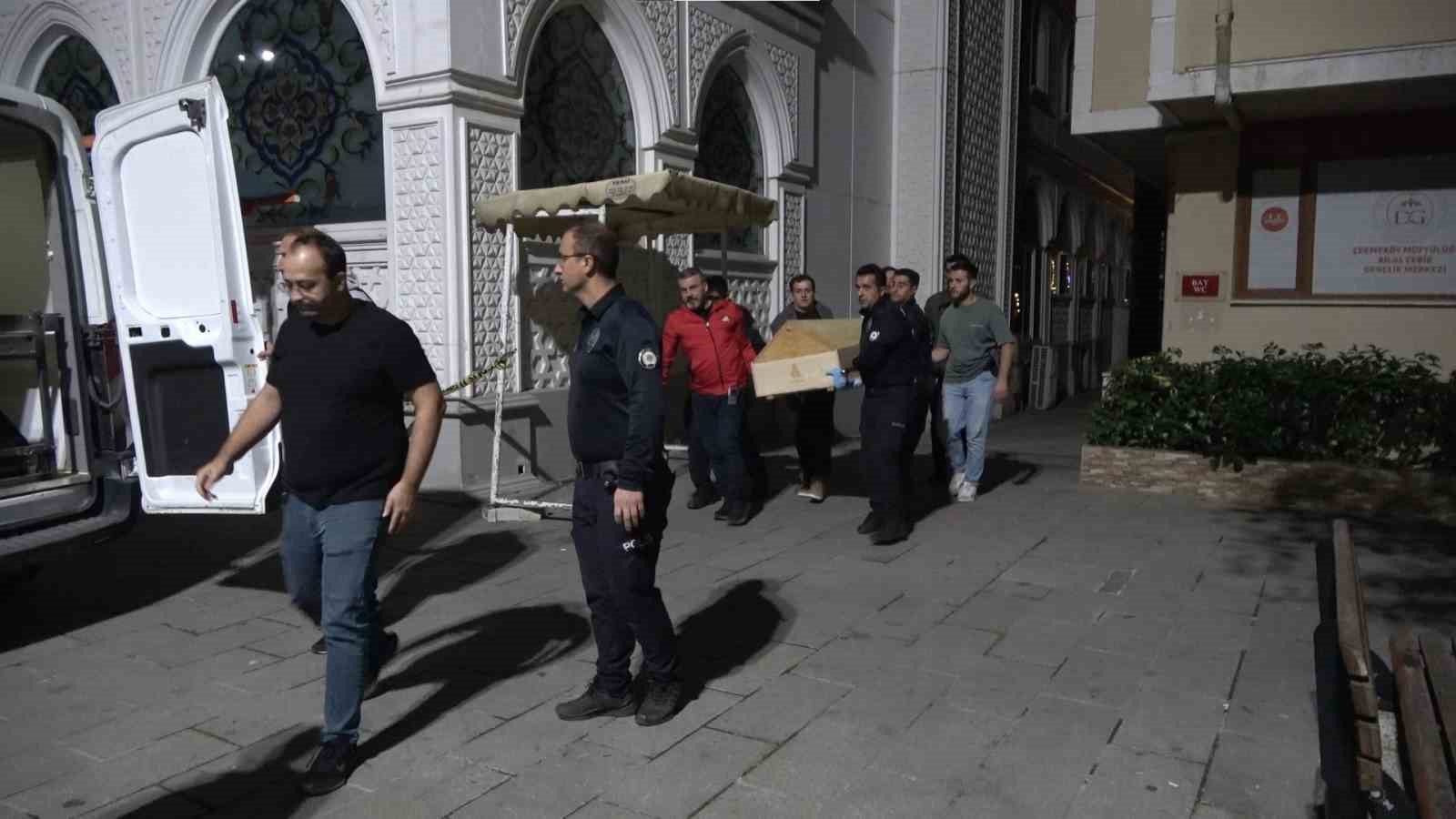 Çekmeköy’de cami tuvaletinde genç adamın cansız bedeni bulundu