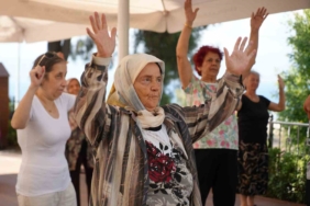 Kocaeli’nin "çınarları" ikinci baharlarını kulüpte yaşıyor