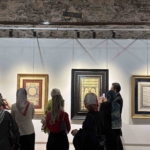 Sonsuz Desenlerde Altın İzler Hat ve Tezhip Sergisi Dolmabahçe Sarayı’nda sanatseverler ile buluştu