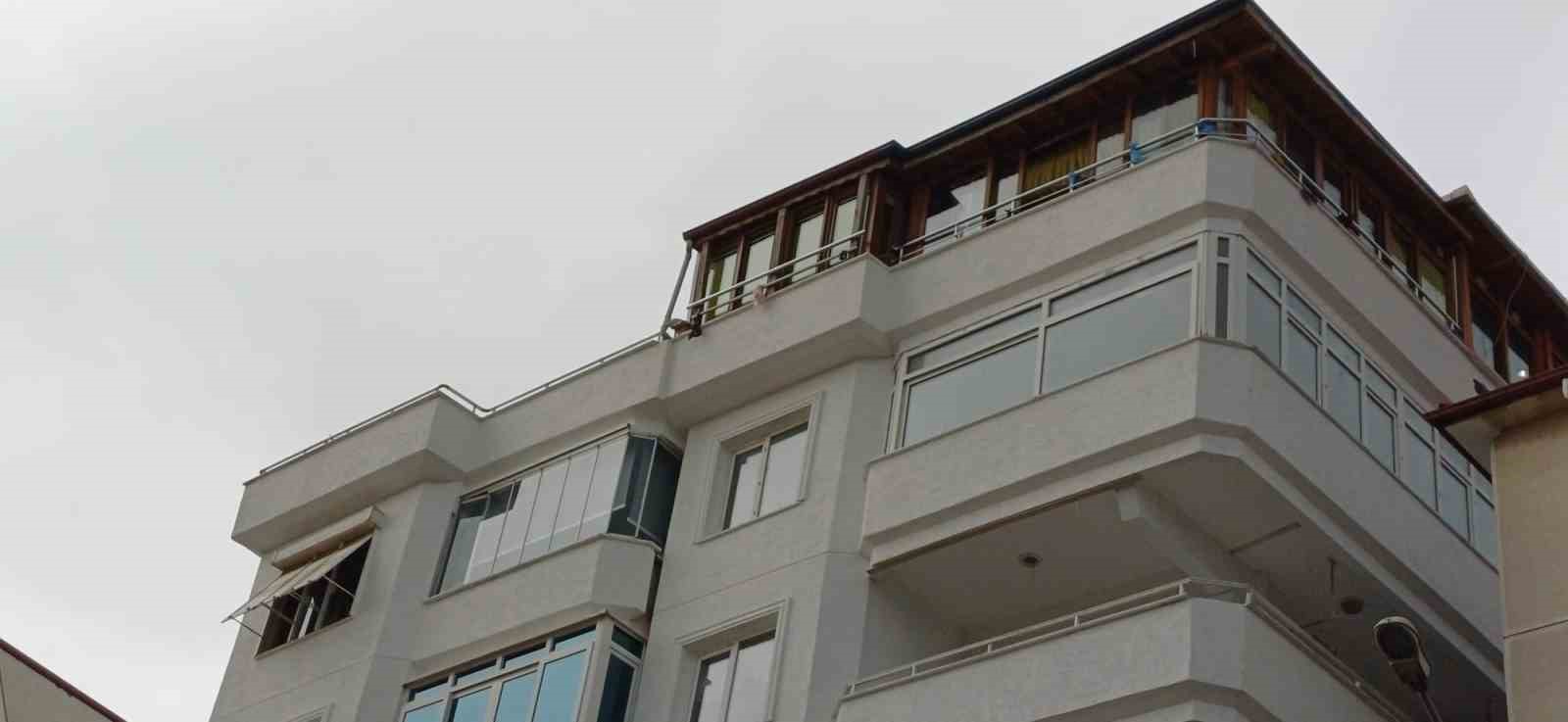 Güllü’nün kızının ifadesi ortaya çıktı: "Annem Roman havası oynarken düştü"