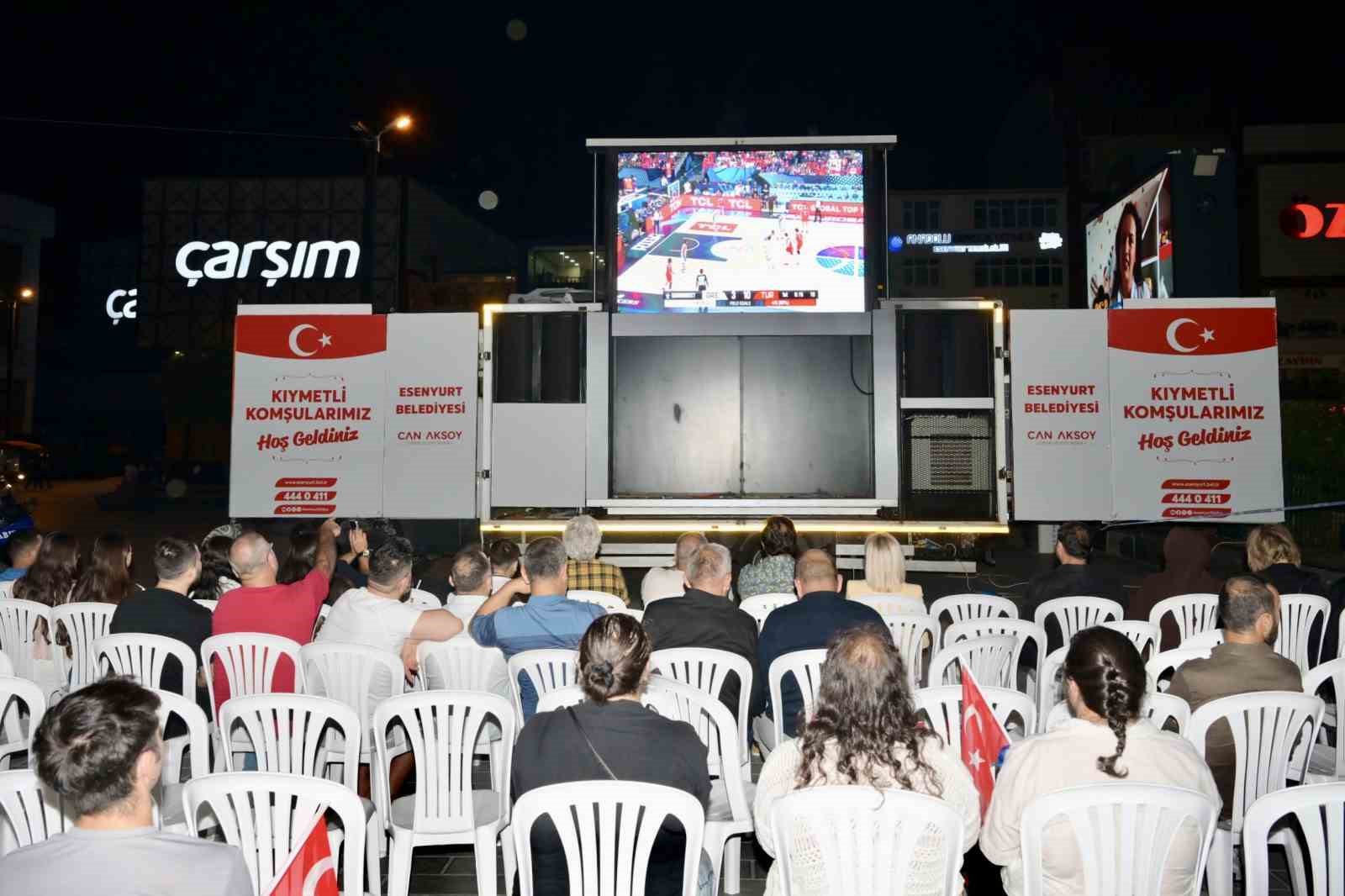Esenyurt’ta yarı final coşkusu: 12 Dev Adam finalde