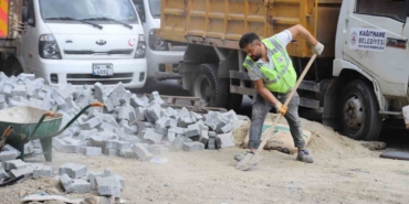 Kağıthane’de yol ve çevre düzenleme çalışmaları devam ediyor