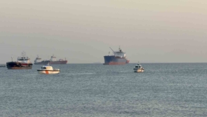 Küçükçekmece Menekşe açıklarında insan bedenine ait parçalar bulunduğu ihbarı polisi harekete geçirdi